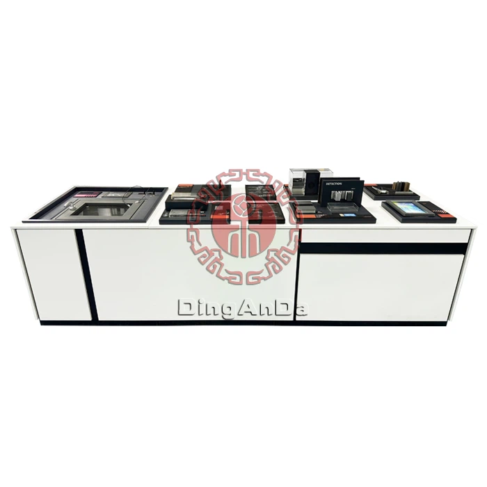 2400 機器の展示